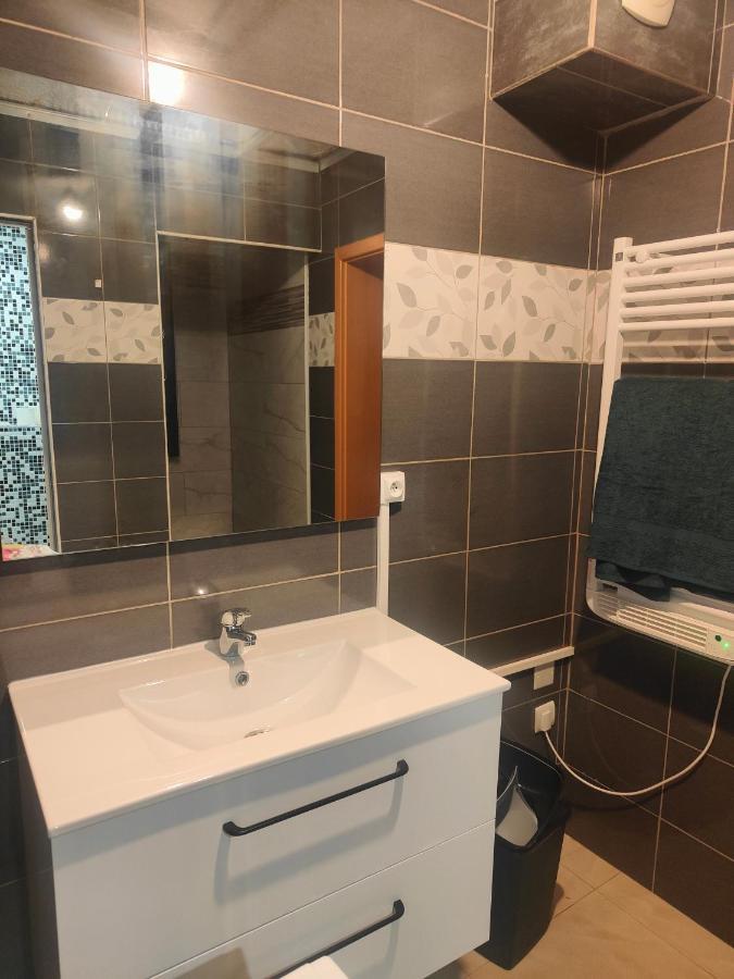 Chambre Climatisee Et Cosy Auberge Du Manala Hotel 24 24 Saint-Louis  Exteriör bild